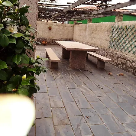 Charming House In Parada With Large Garden Holiday home Parada (Ourense)