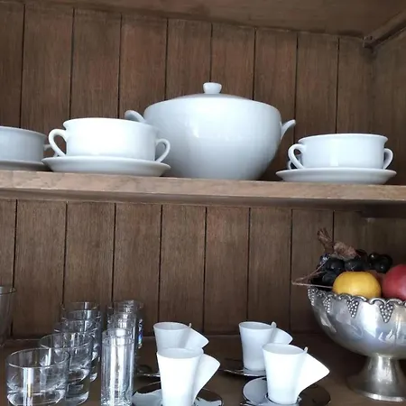 Charming House In Parada With Large Garden Сasa de vacaciones *